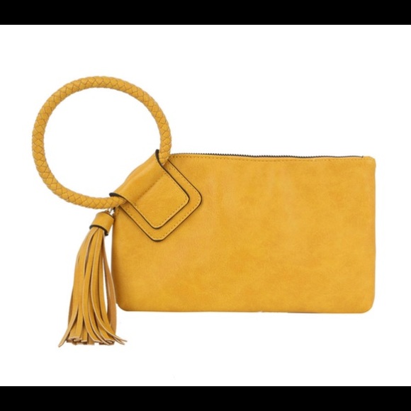 Designer Inspired Tassel Wristlet - New - Picture 5 of 12